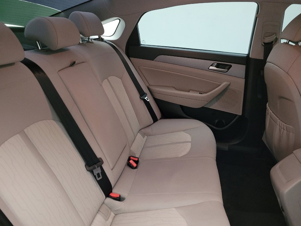 Used 2016 Hyundai Sonata SE image 19