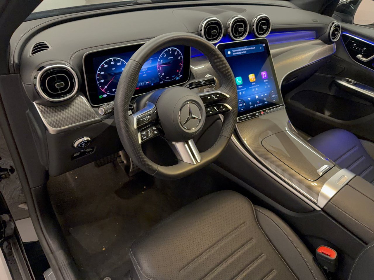Certified 2026 Mercedes-Benz GLC 300 image 4