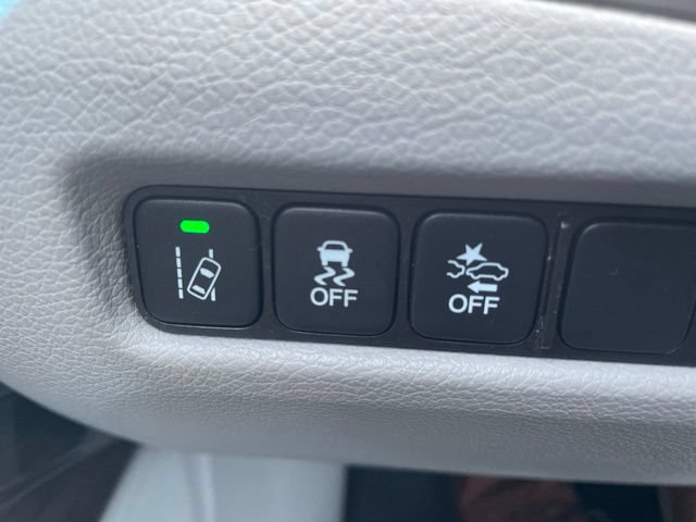 Used 2017 Acura RLX w/ Technology Package FWD image 15