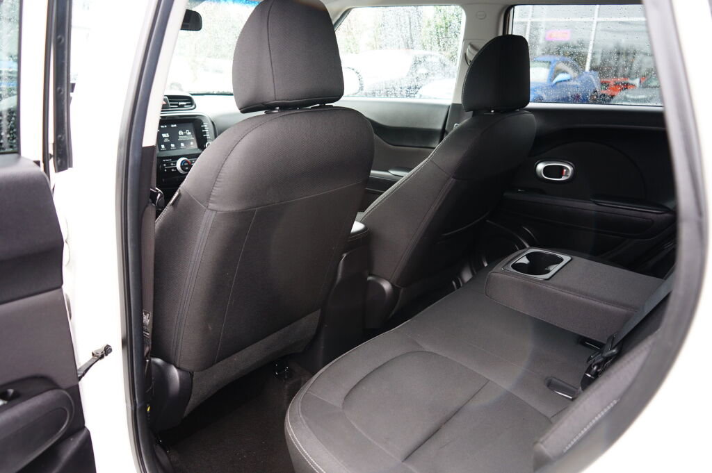 Used 2018 Kia Soul + image 13