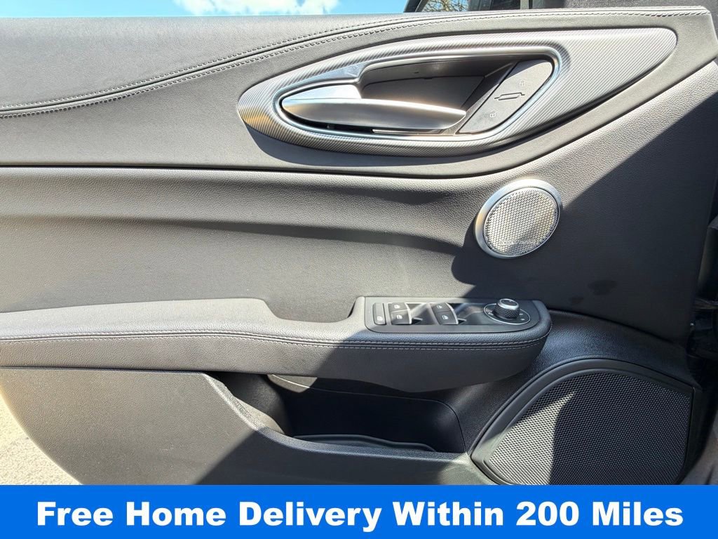Used 2024 Alfa Romeo Giulia Veloce image 28