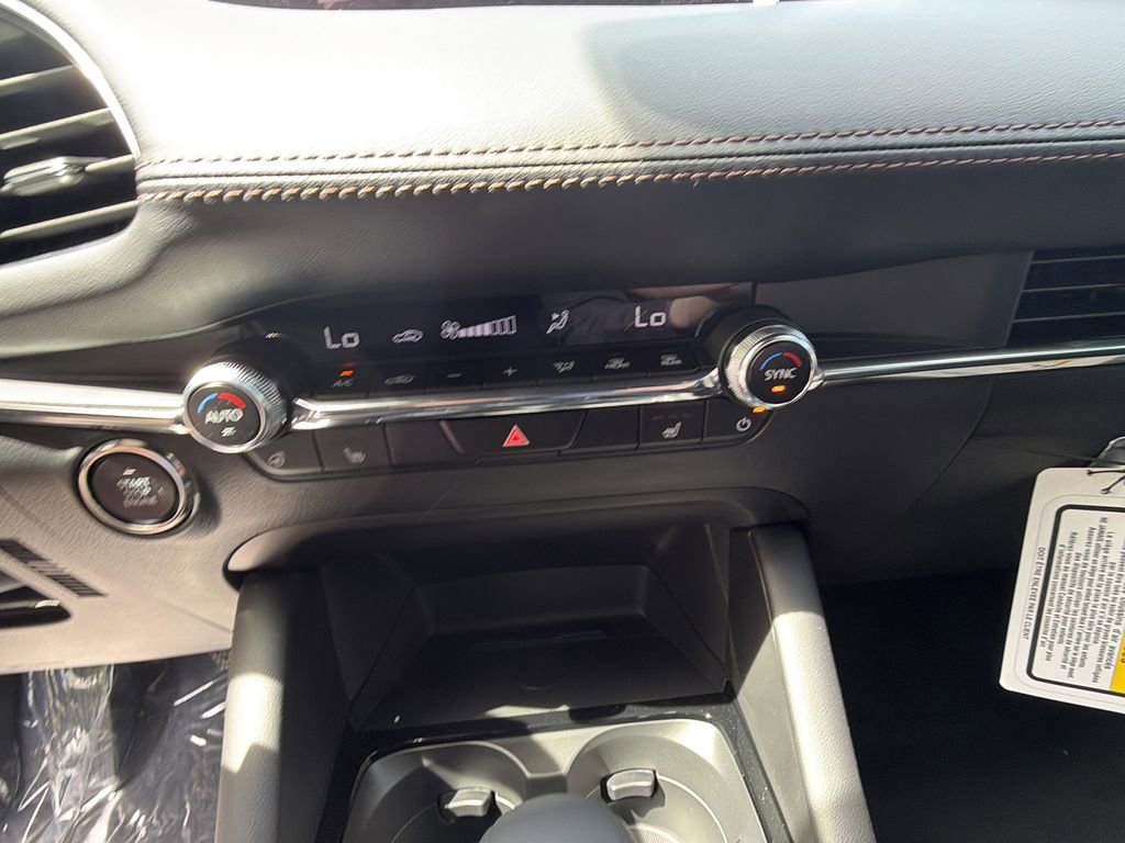 New 2026 MAZDA MAZDA3 Hatchback w/Premium Plus Pkg AWD/4WD image 17