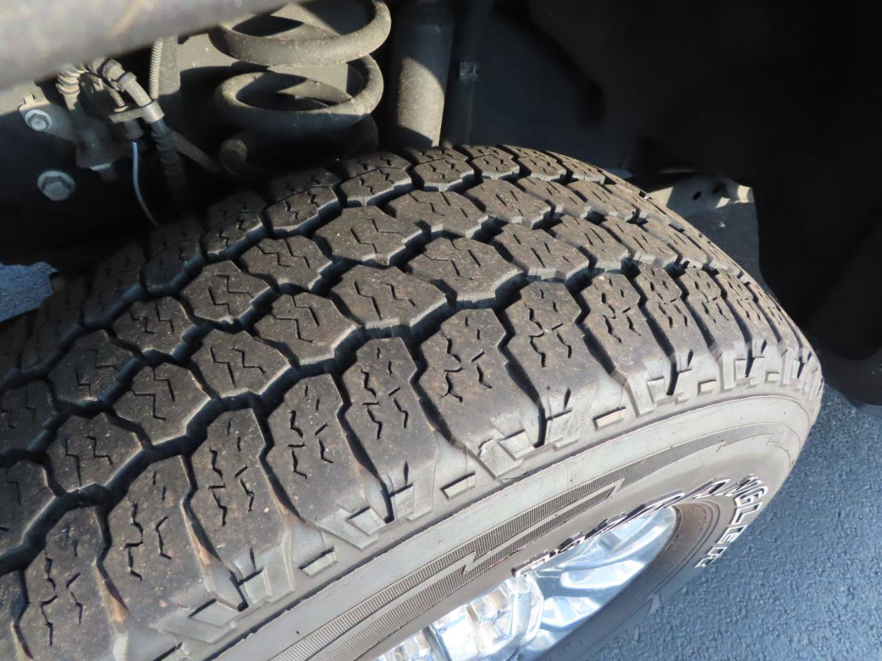 Used 2021 Ford F350 Lariat w/ Chrome Package image 12