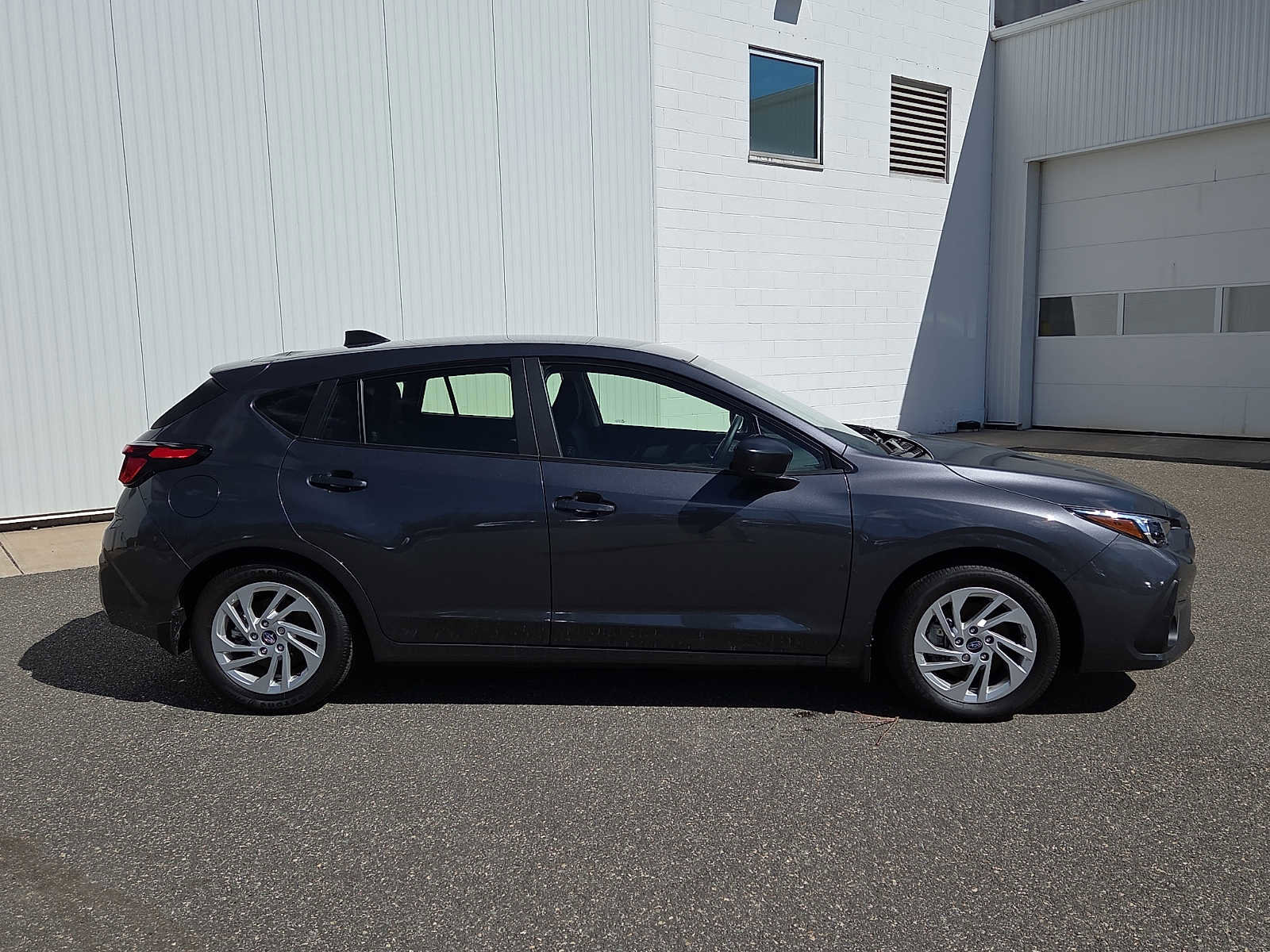 Certified 2025 Subaru Impreza 2.0i image 7