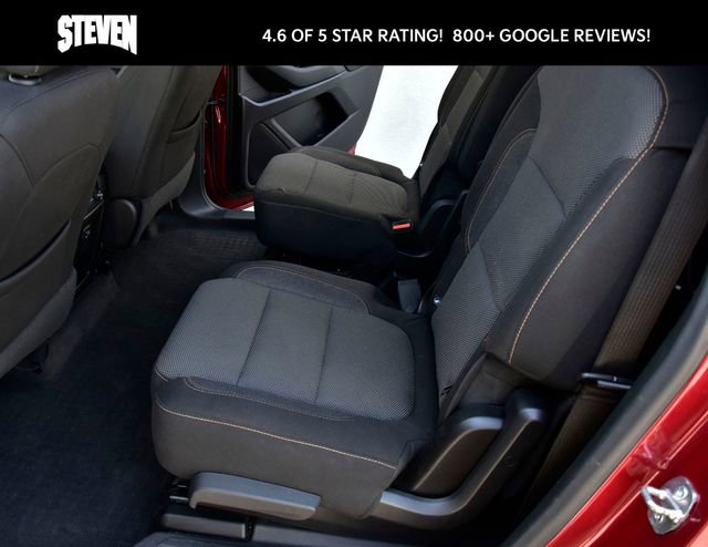 Used 2019 Chevrolet Traverse LT FWD image 12