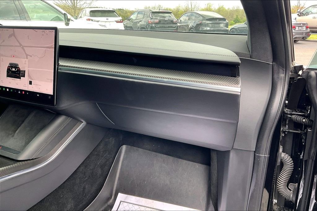 Used 2022 Tesla Model X Plaid image 29