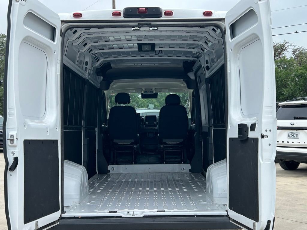 Used 2026 RAM ProMaster 2500 w/ Convenience Group FWD image 13