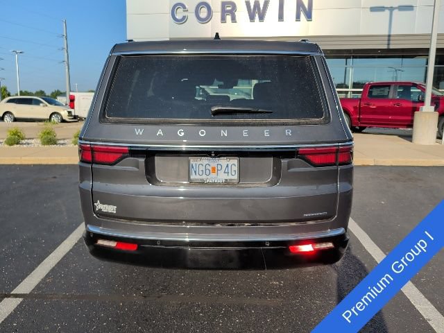 Used 2024 Jeep Wagoneer Series III w/ Premium Group I AWD/4WD image 7