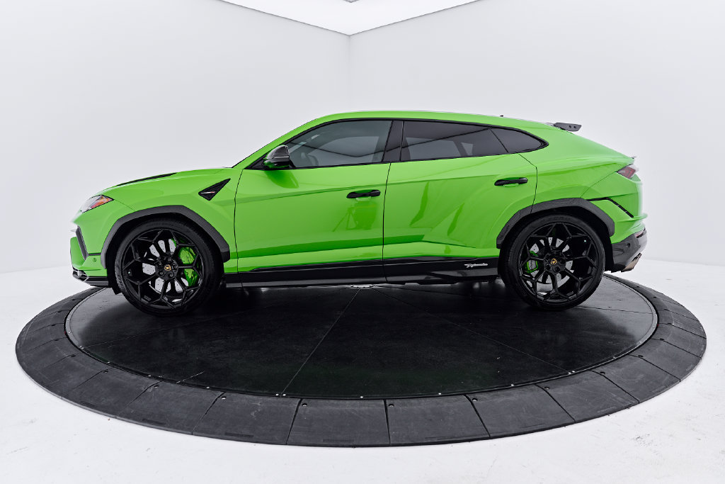 Used 2023 Lamborghini Urus Performante AWD/4WD image 12