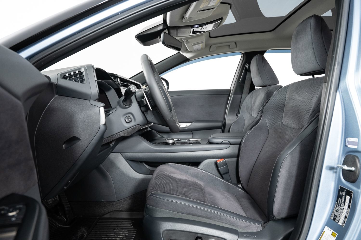 Used 2023 Lexus RZ 450e Premium w/ Accessory Package (2T) image 16
