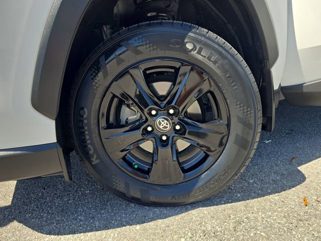 Used 2024 Toyota RAV4 XLE w/ Convenience Package image 30