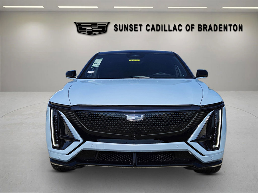 New 2026 Cadillac Lyriq V image 2