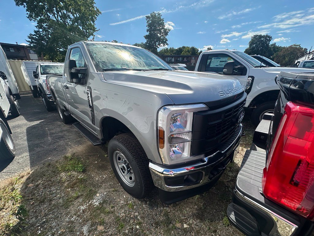 New 2026 Ford F250 XL w/ XL Chrome Package AWD/4WD image 2