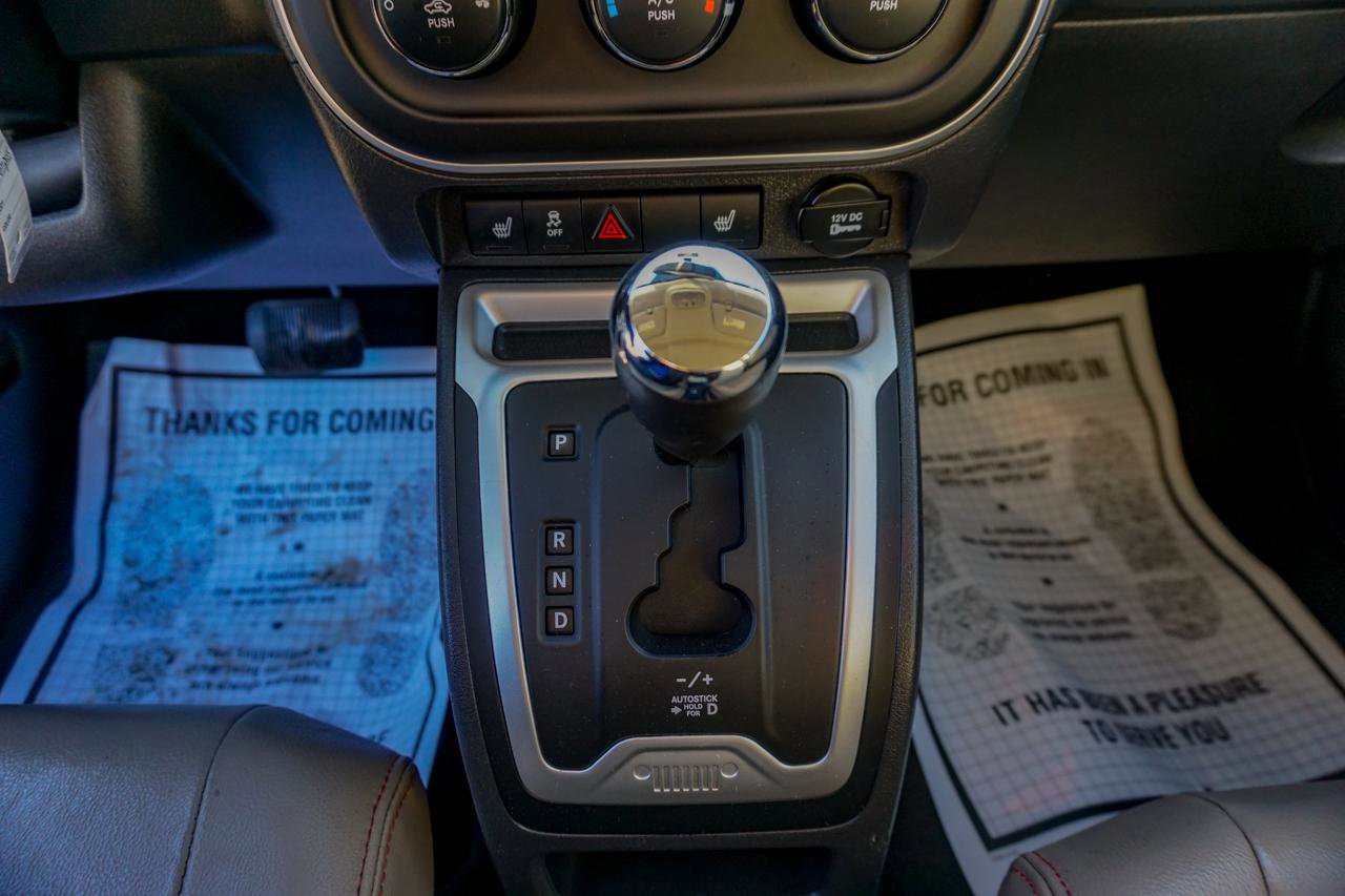 Used 2014 Jeep Compass Latitude image 12