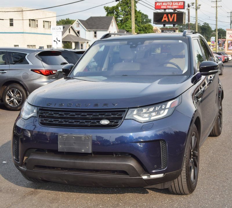 Used 2019 Land Rover Discovery HSE AWD/4WD image 2
