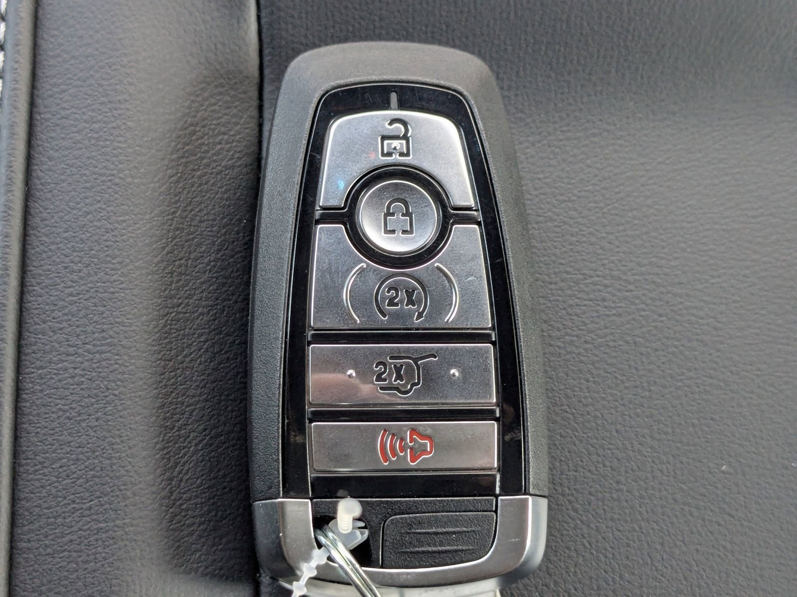 New 2025 Ford Expedition Platinum w/ Stealth Performance Package image 34