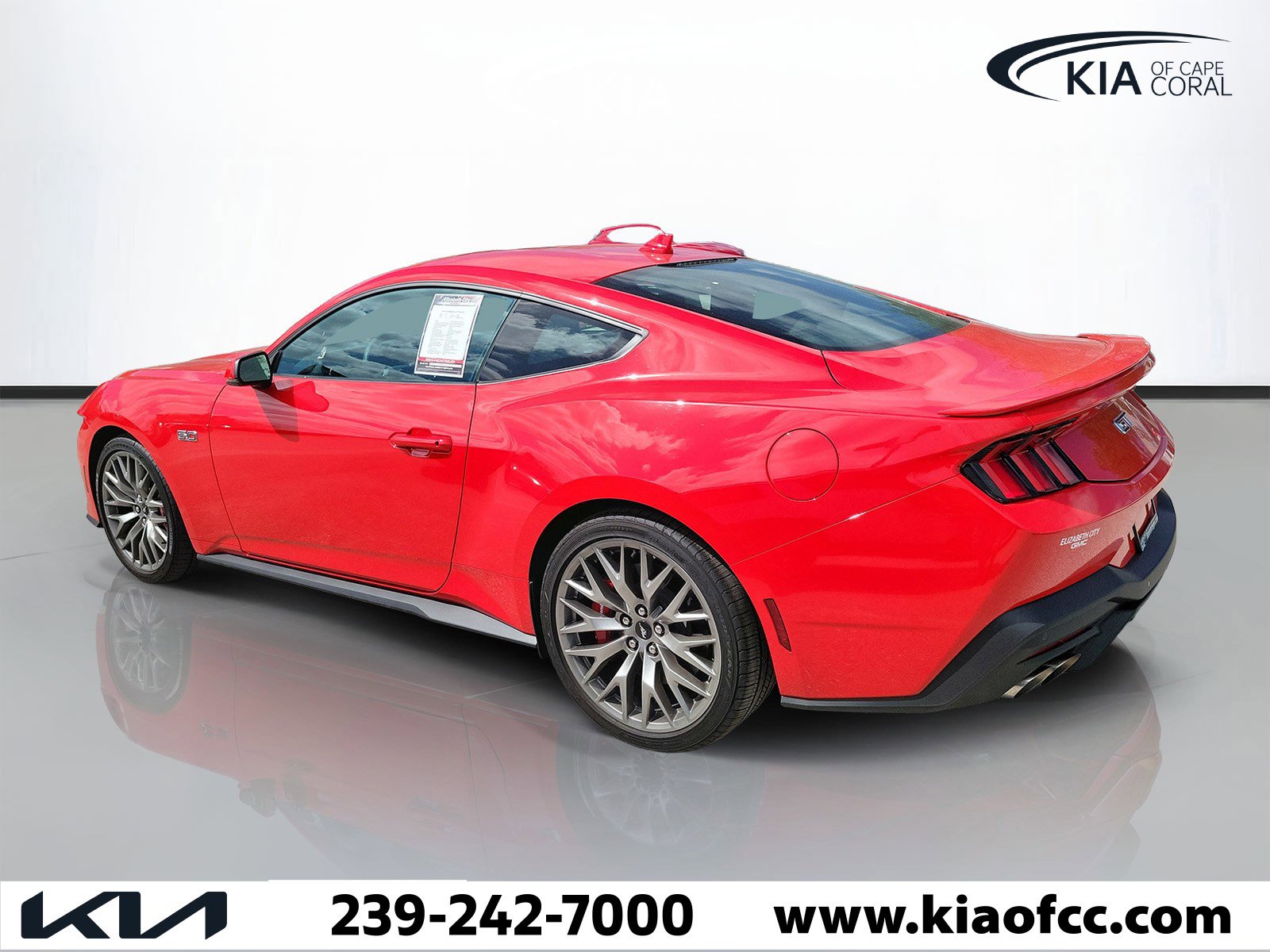 Used 2025 Ford Mustang GT Premium image 4