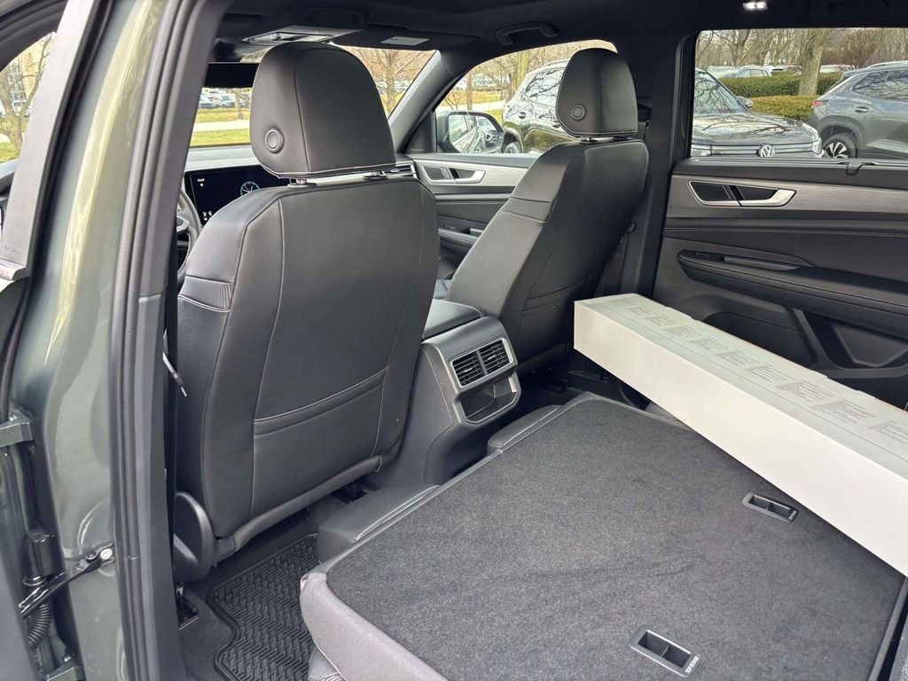 New 2026 Volkswagen Atlas Cross Sport SE image 28
