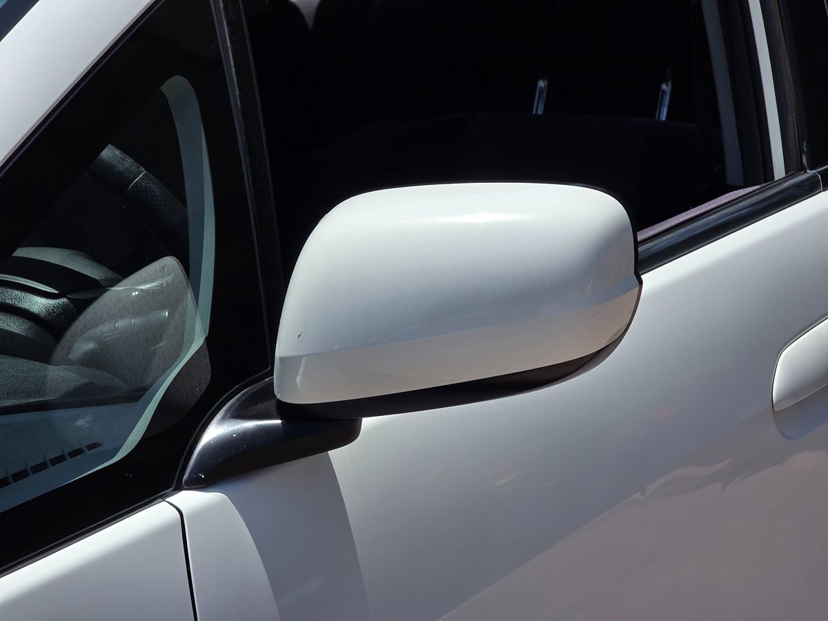 Used 2010 Honda Fit Sport image 6