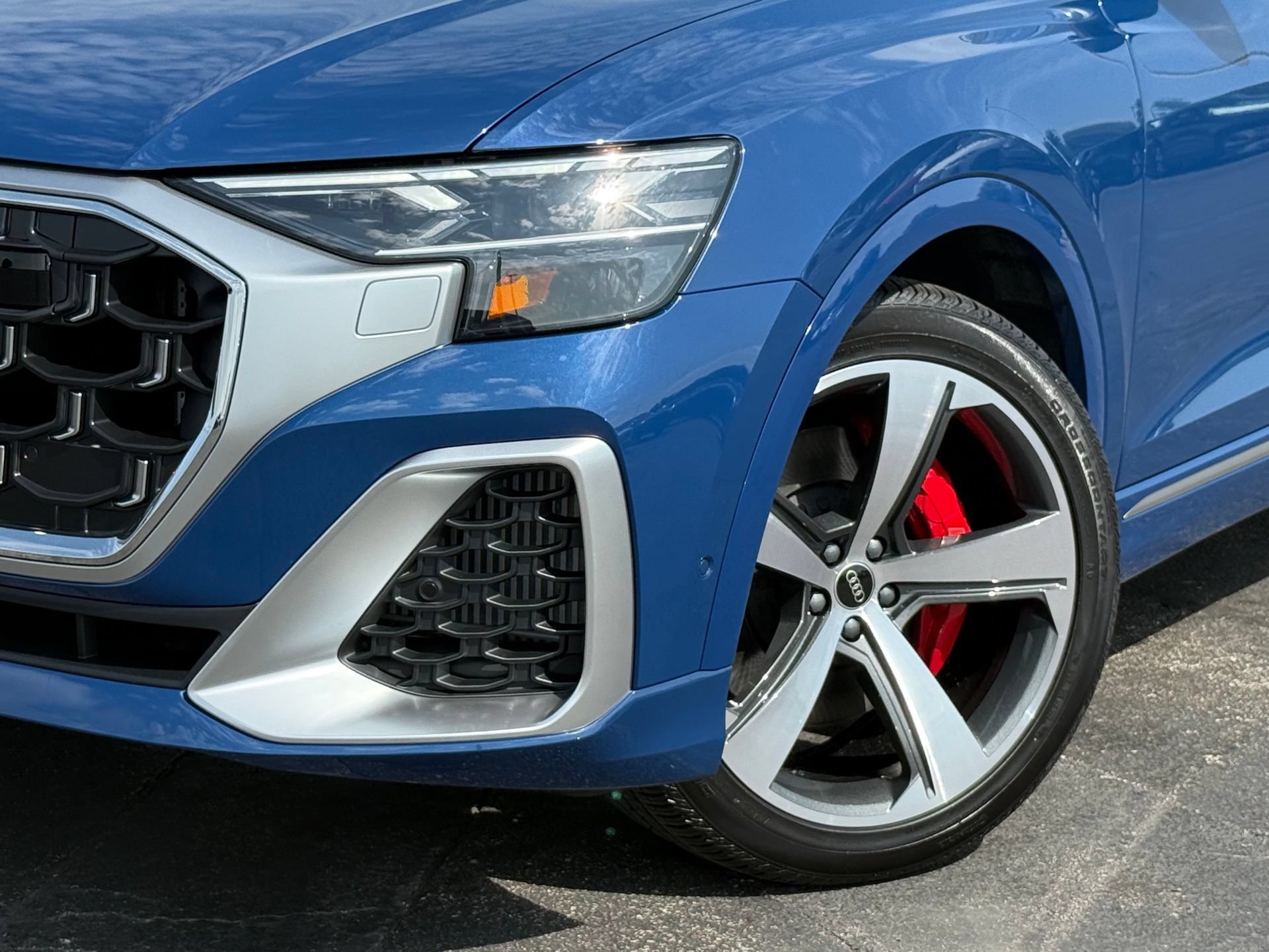 New 2026 Audi SQ8 Premium Plus AWD/4WD image 5