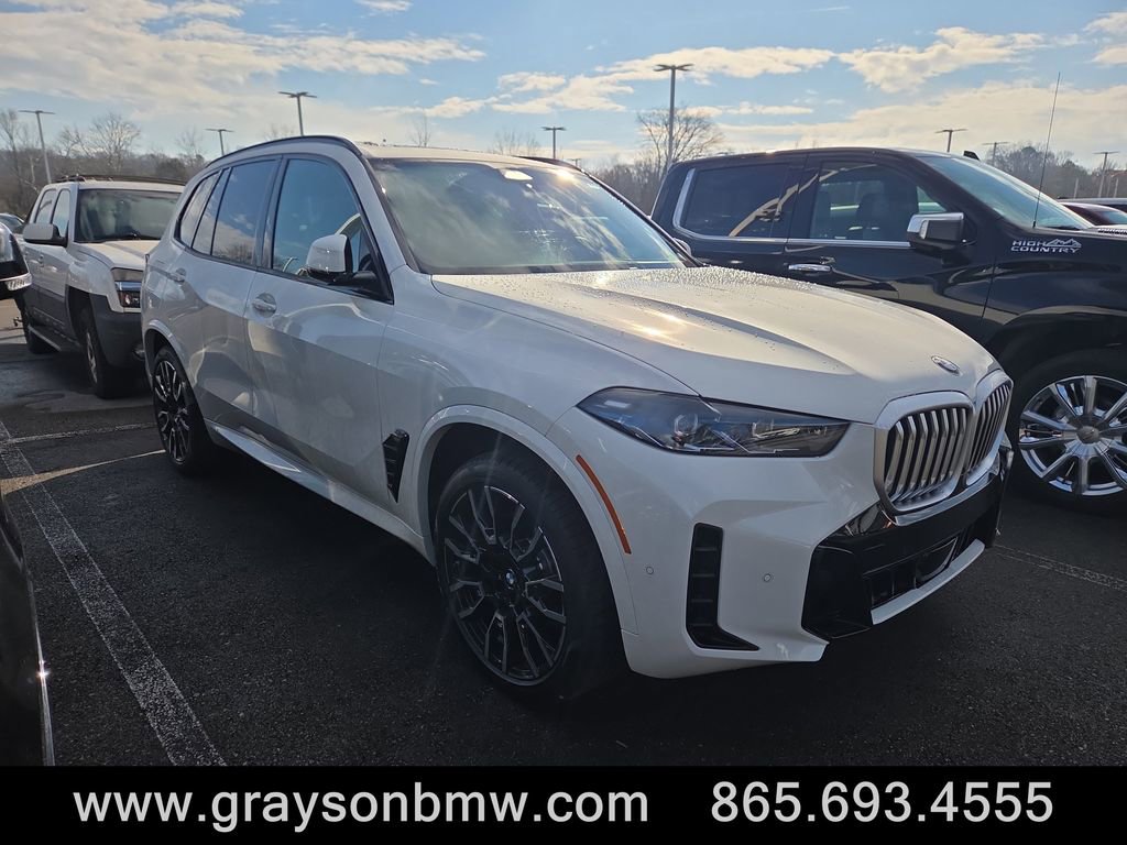 New 2026 BMW X5 xDrive40i w/ M Sport Package