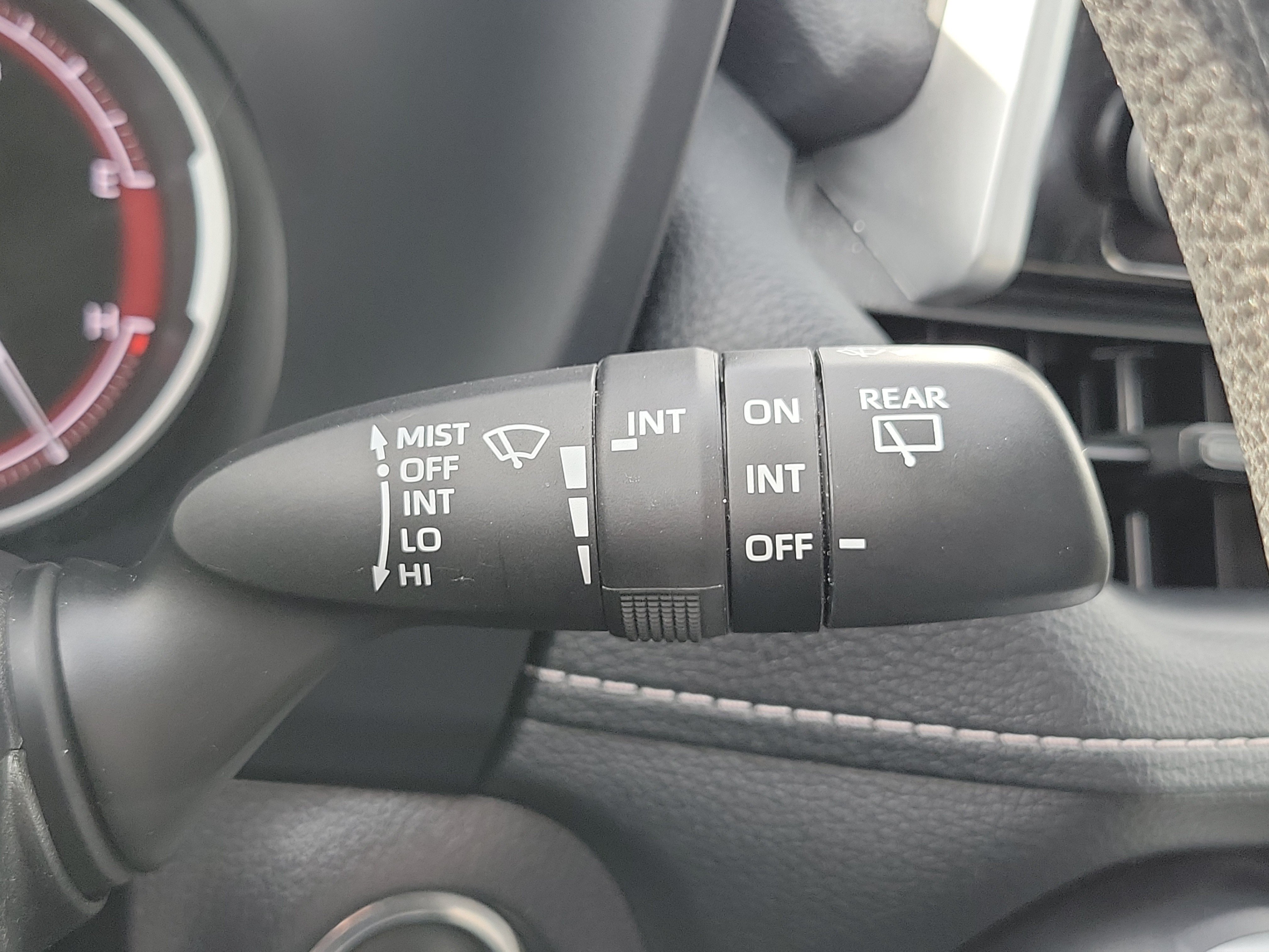 Certified 2025 Toyota RAV4 XLE AWD/4WD image 27