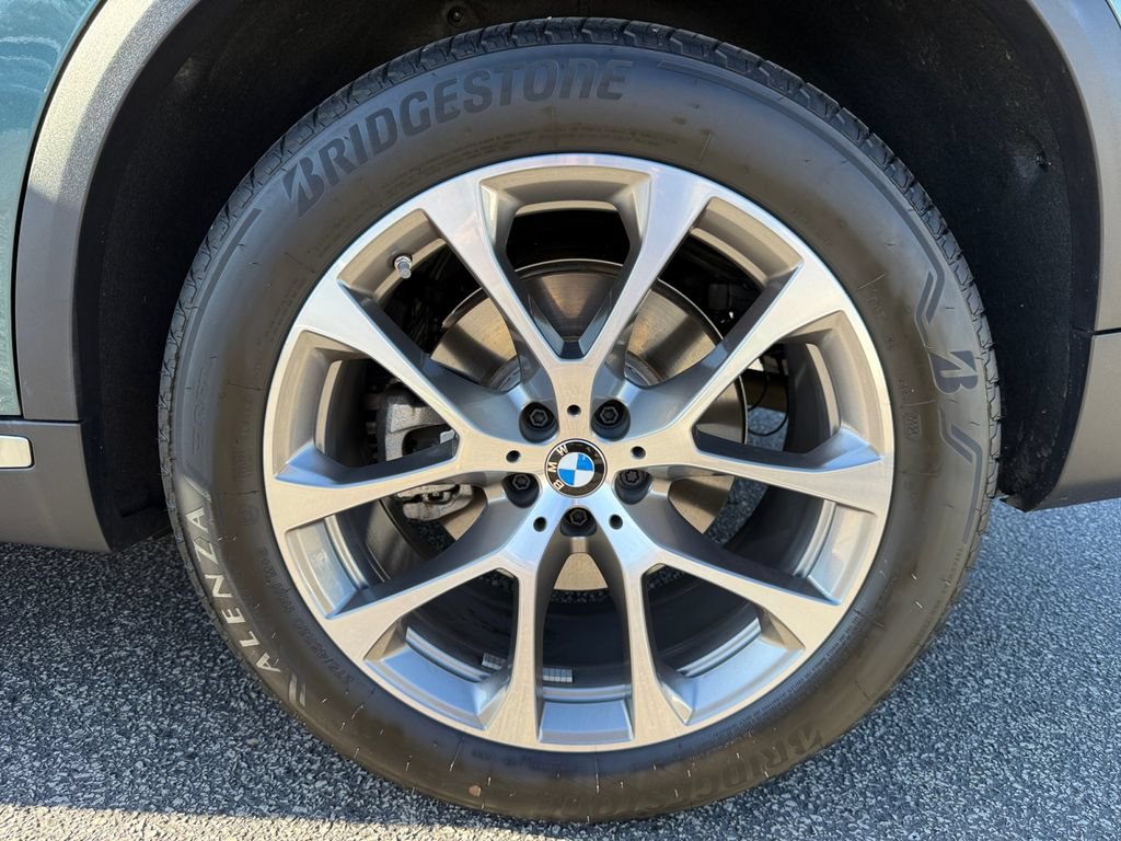 Certified 2026 BMW X5 xDrive40i AWD/4WD image 16
