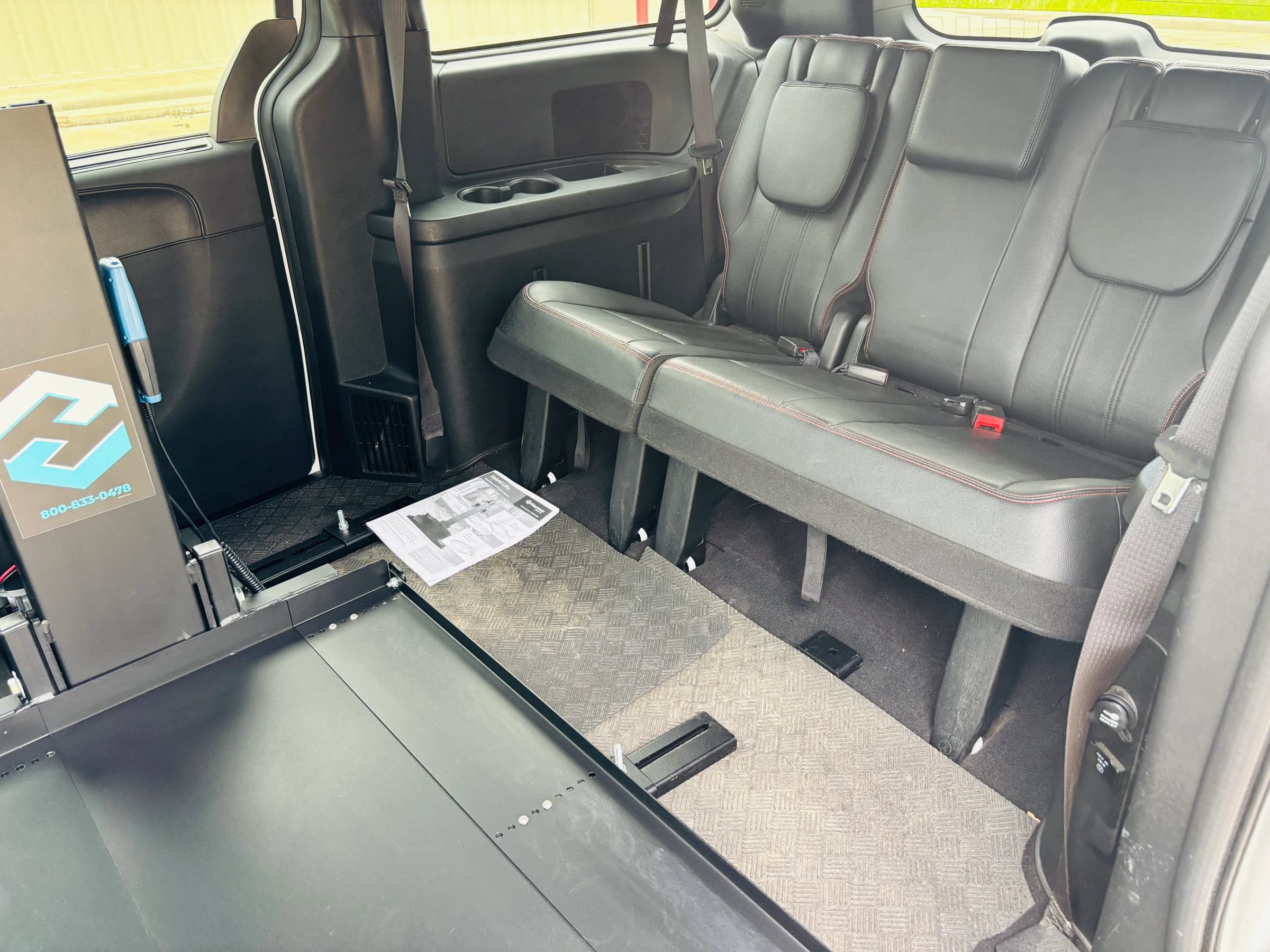 Used 2019 Dodge Grand Caravan GT FWD image 23