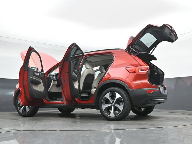 Used 2023 Volvo XC40 B5 Plus w/ Driver Assist Package AWD/4WD image 56