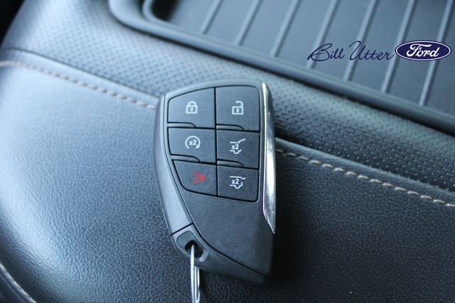 Used 2022 GMC Yukon AT4 AWD/4WD image 25