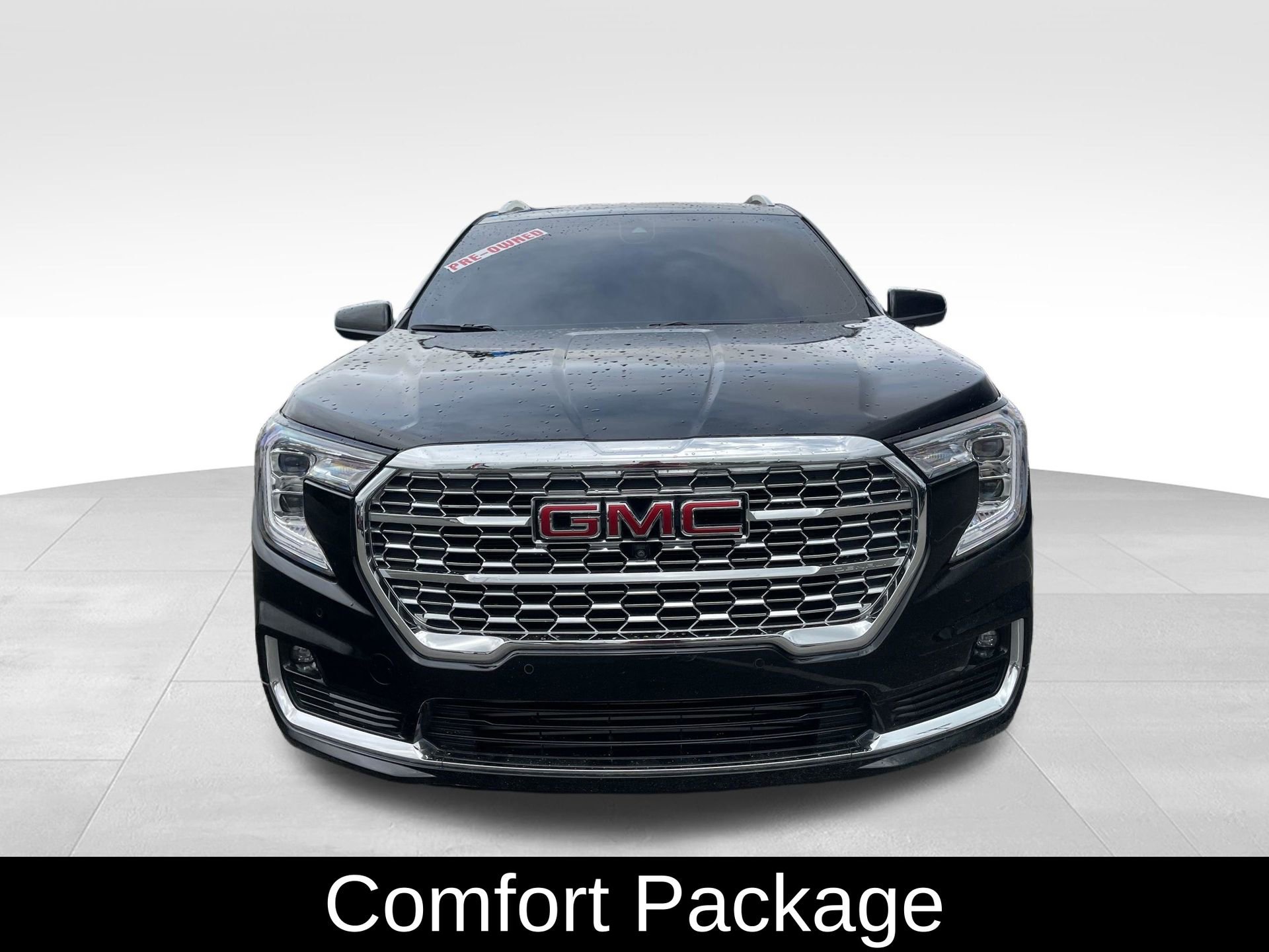 Used 2024 GMC Terrain Denali w/ Denali Premium Package image 5