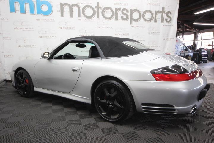 Used 2004 Porsche 911 Carrera 4S image 3