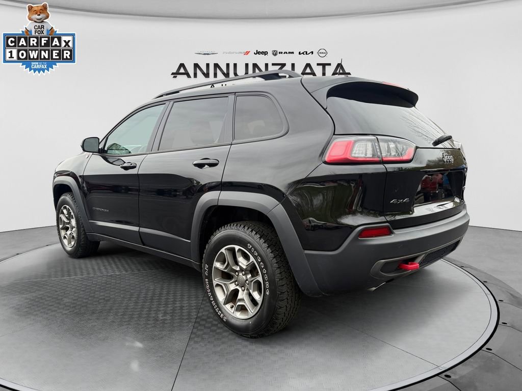 Used 2022 Jeep Cherokee Trailhawk w/ Comfort/Convenience Group AWD/4WD image 3