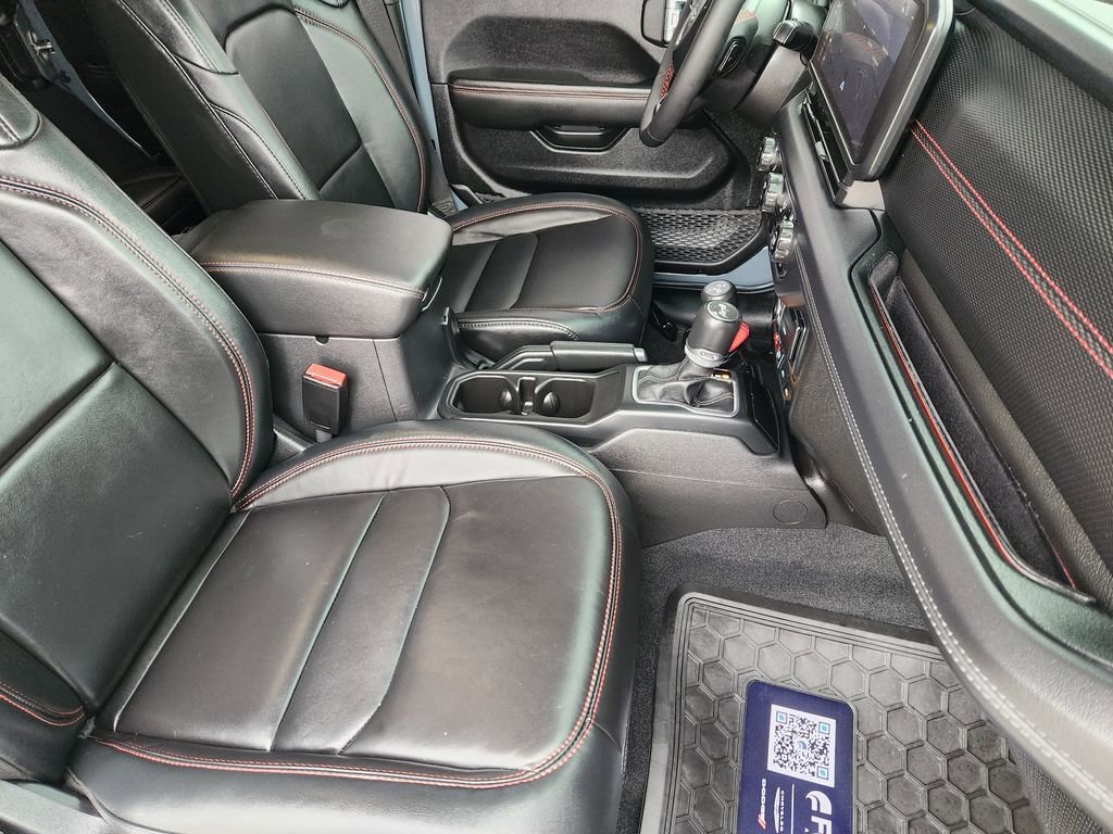 Used 2024 Jeep Wrangler Unlimited Rubicon image 15
