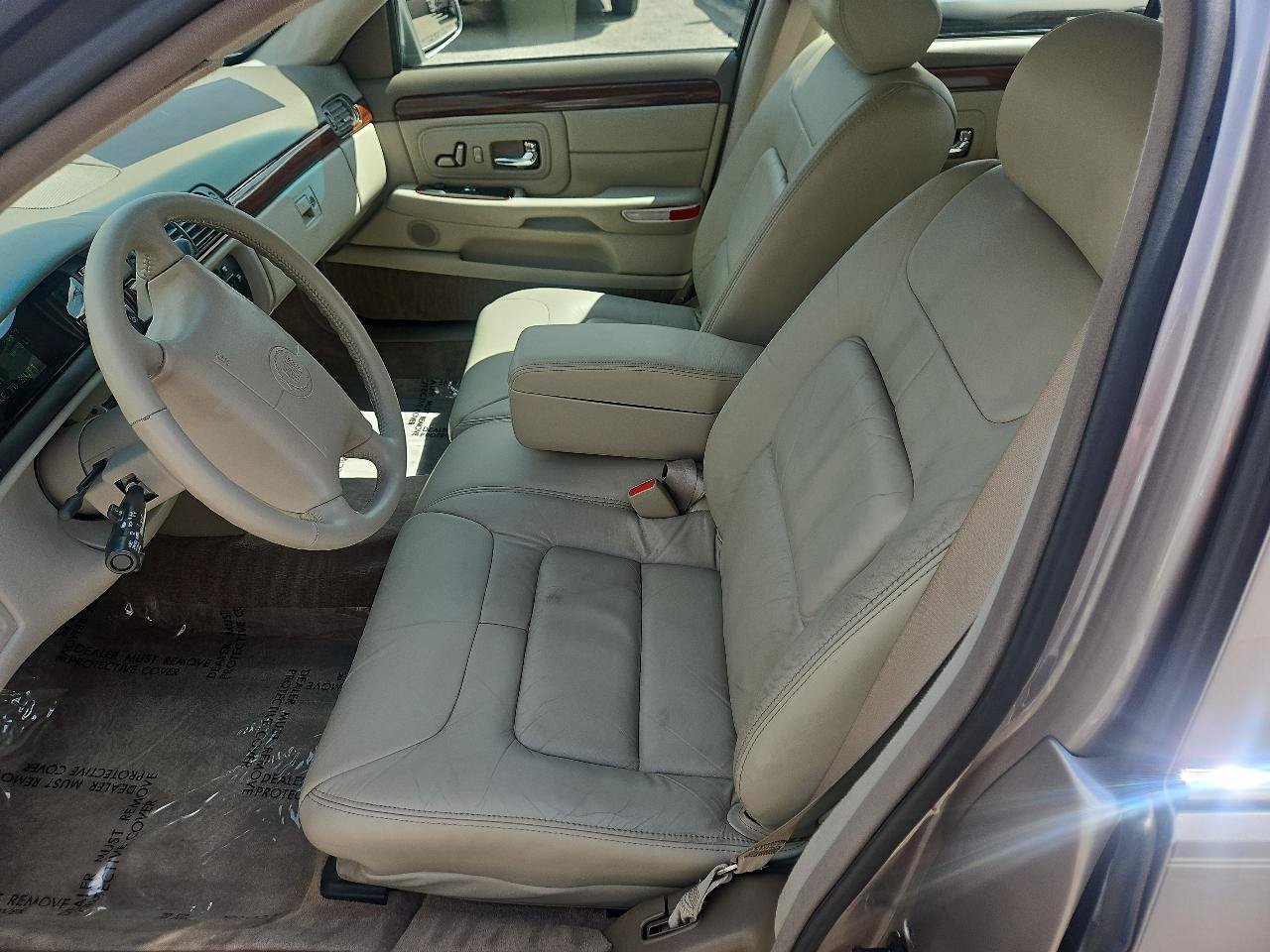 Used 1998 Cadillac De Ville FWD image 15