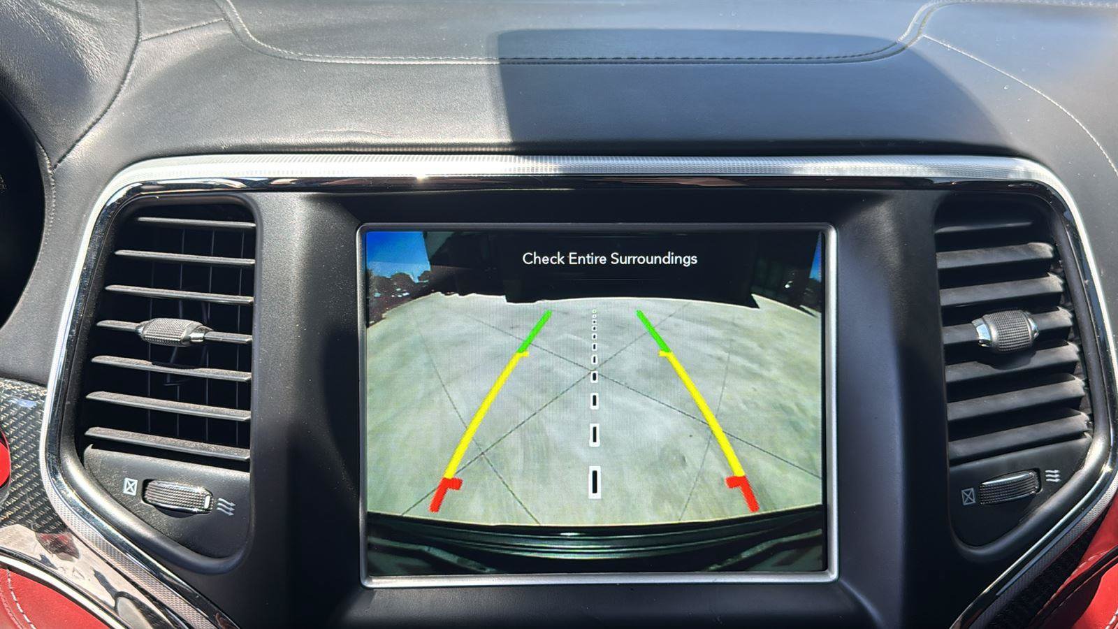 Used 2018 Jeep Grand Cherokee Trackhawk AWD/4WD image 17