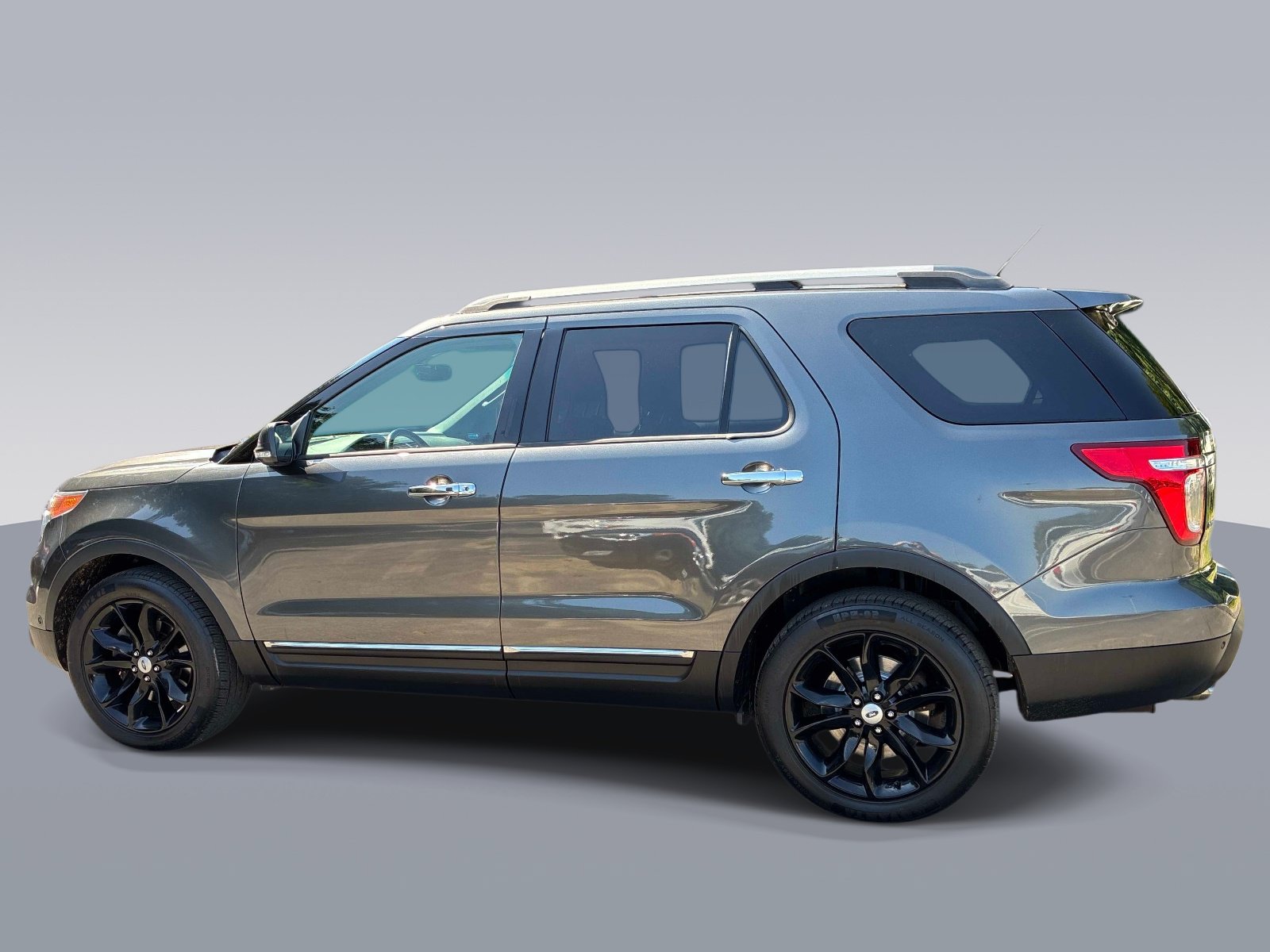 Used 2015 Ford Explorer Limited w/ Equipment Group 302A AWD/4WD image 4