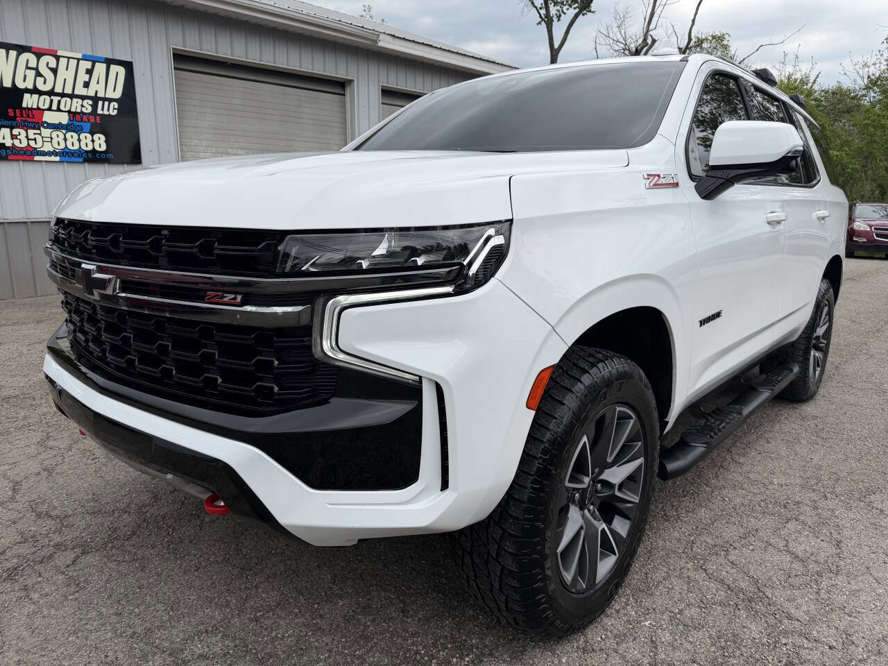 Used 2021 Chevrolet Tahoe Z71 w/ Z71 Off-Road Package AWD/4WD image 9