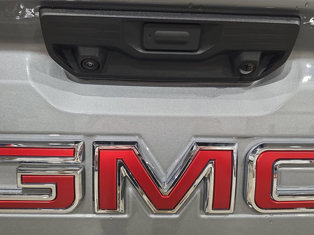 New 2026 GMC Sierra 1500 SLE AWD/4WD image 13