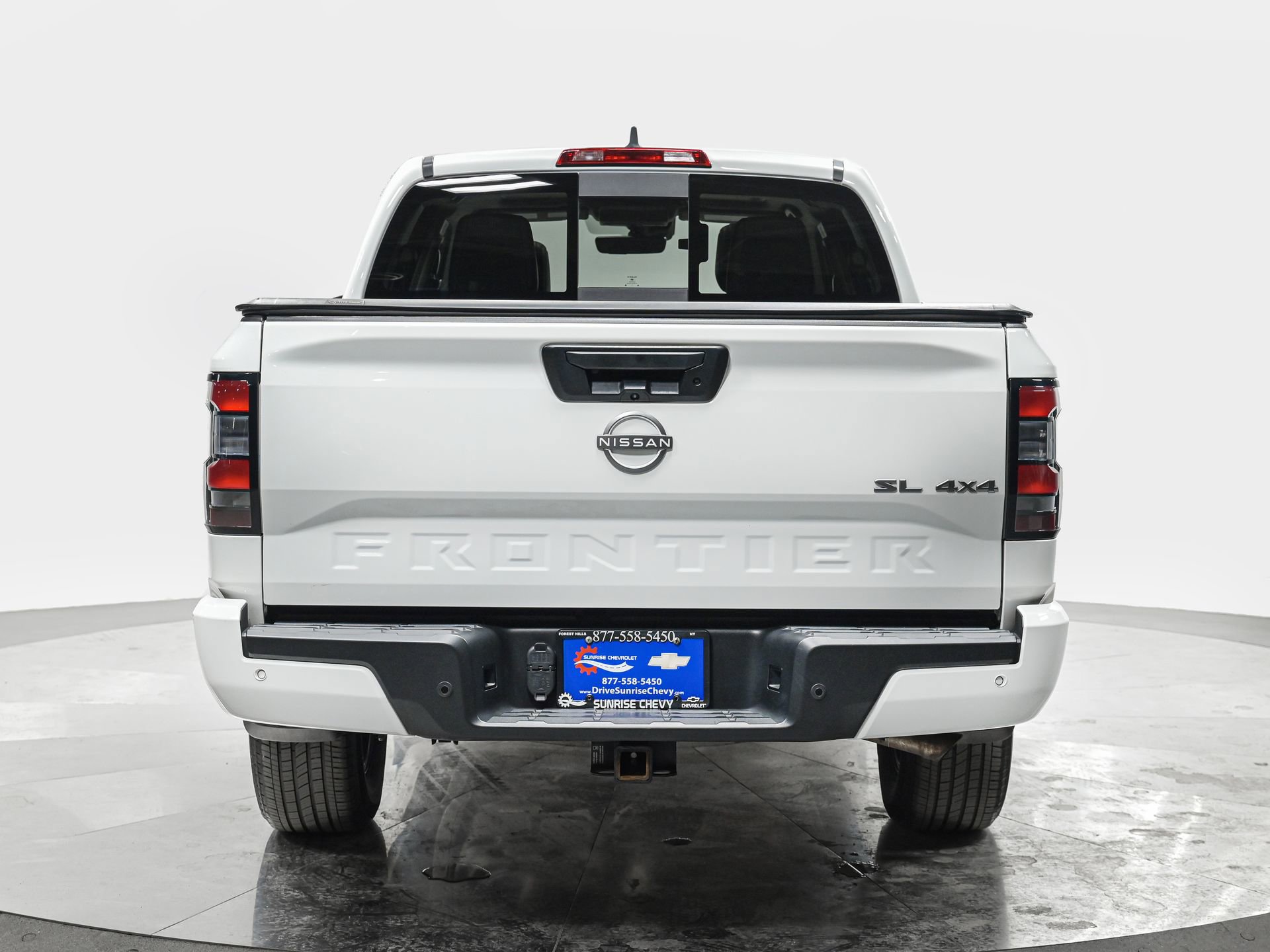 Used 2024 Nissan Frontier SL w/ Technology Package AWD/4WD image 5