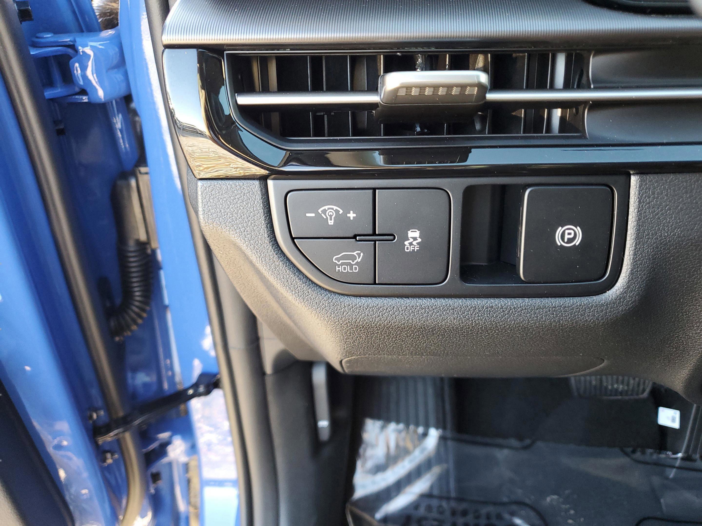 New 2026 Kia Sportage EX image 16