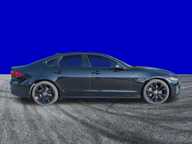 Used 2024 Jaguar XF R-Dynamic SE RWD image 3
