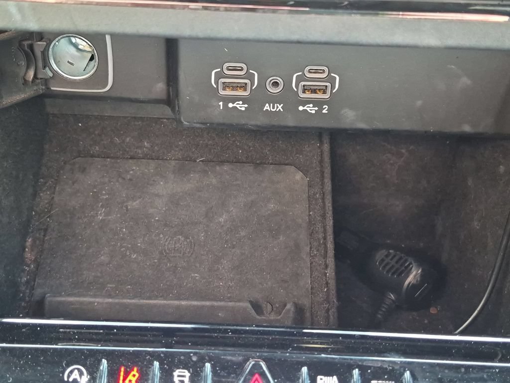 Used 2022 Jeep Wagoneer Series II AWD/4WD image 26