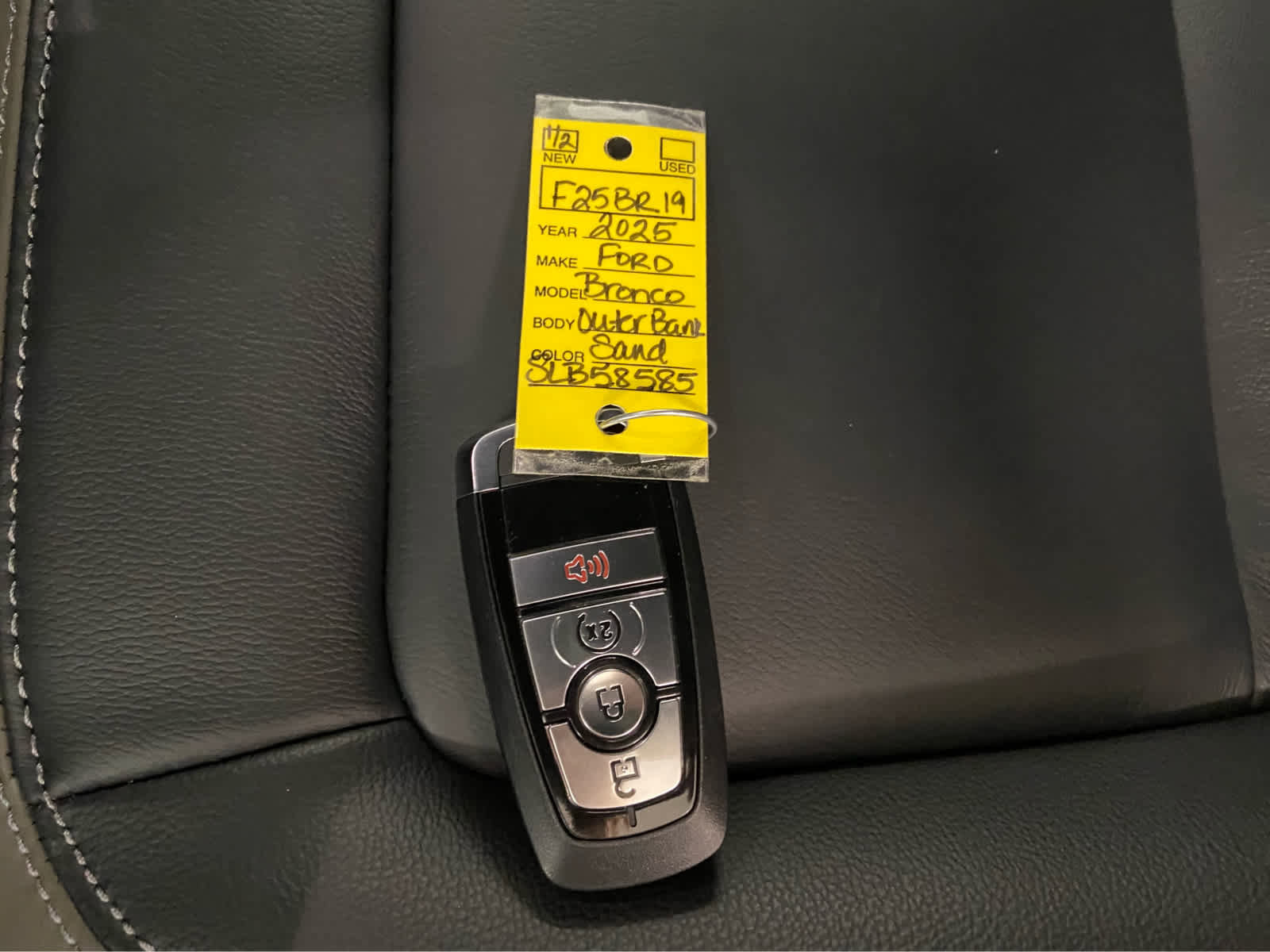 New 2025 Ford Bronco Outer Banks w/ Sasquatch Package image 43