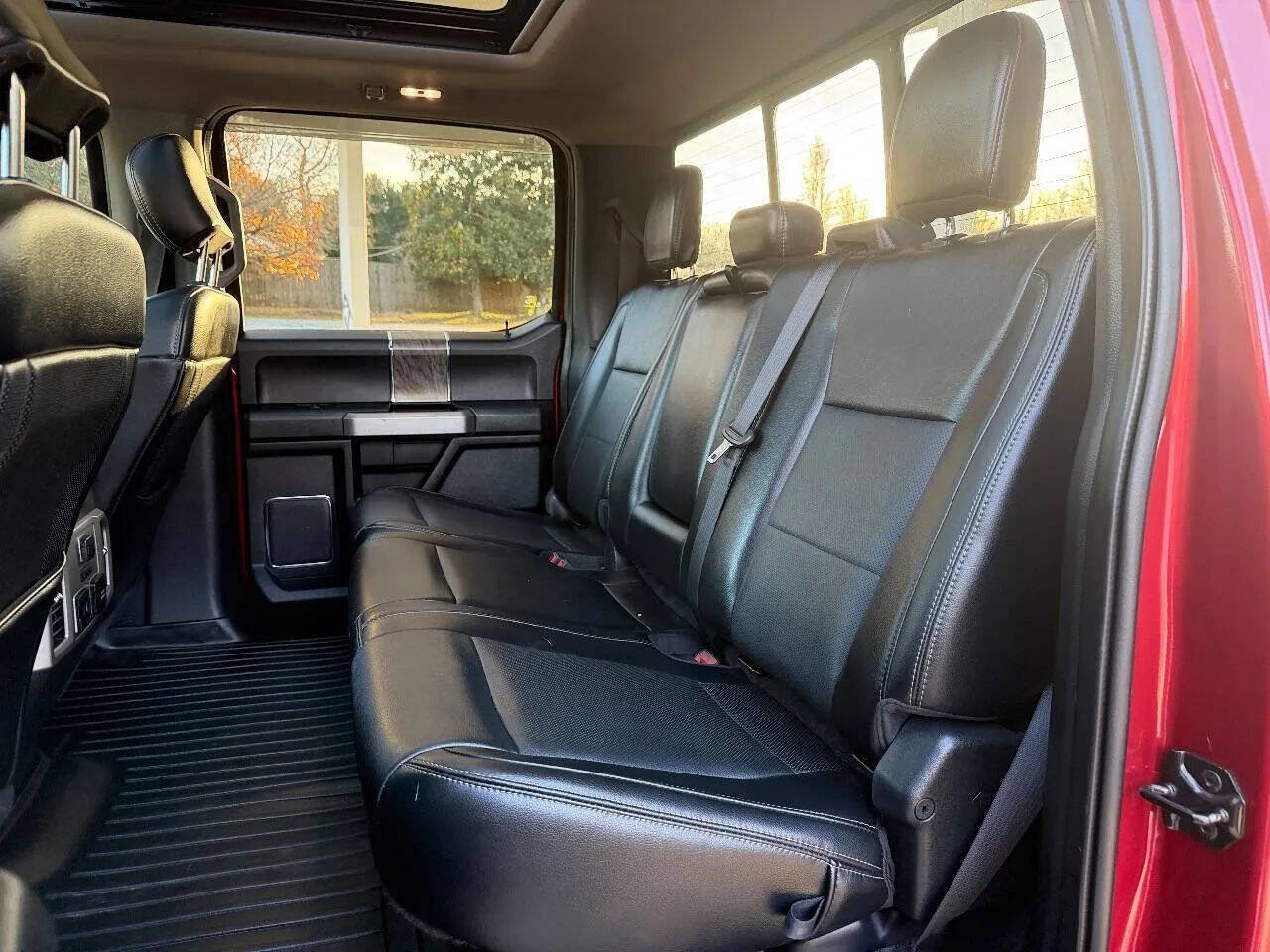 Used 2019 Ford F250 Lariat image 17