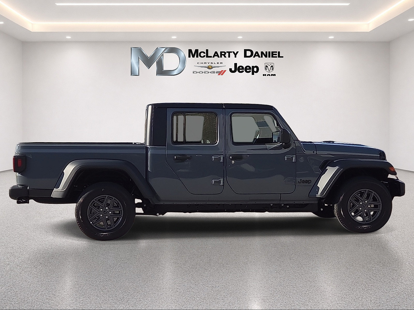 New 2026 Jeep Gladiator Sport AWD/4WD image 6