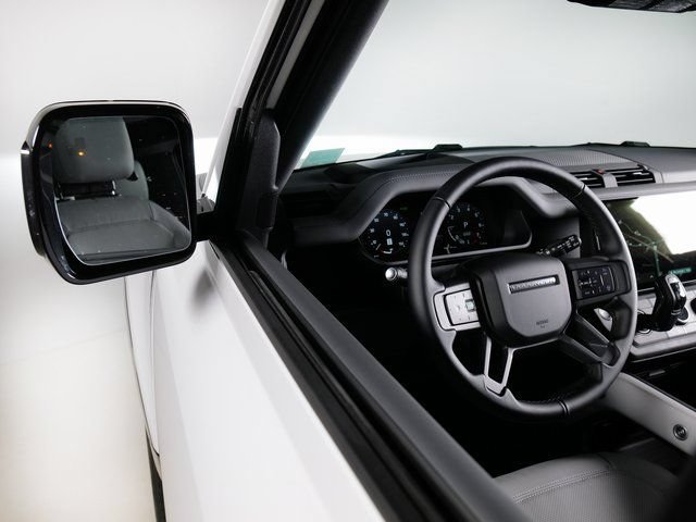 New 2026 Land Rover Defender 110 X-Dynamic SE AWD/4WD image 24
