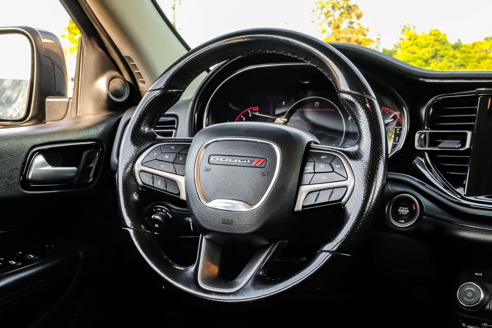 Used 2021 Dodge Durango SXT w/ 3rd Row Seating Group RWD image 13