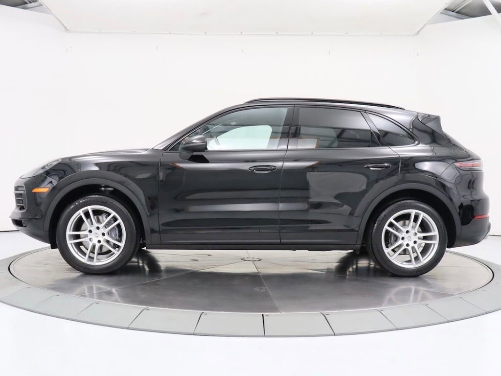 Used 2019 Porsche Cayenne AWD/4WD image 2