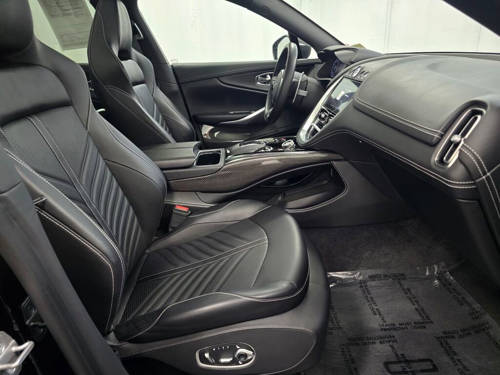 Used 2024 Aston Martin DBX 707 image 28